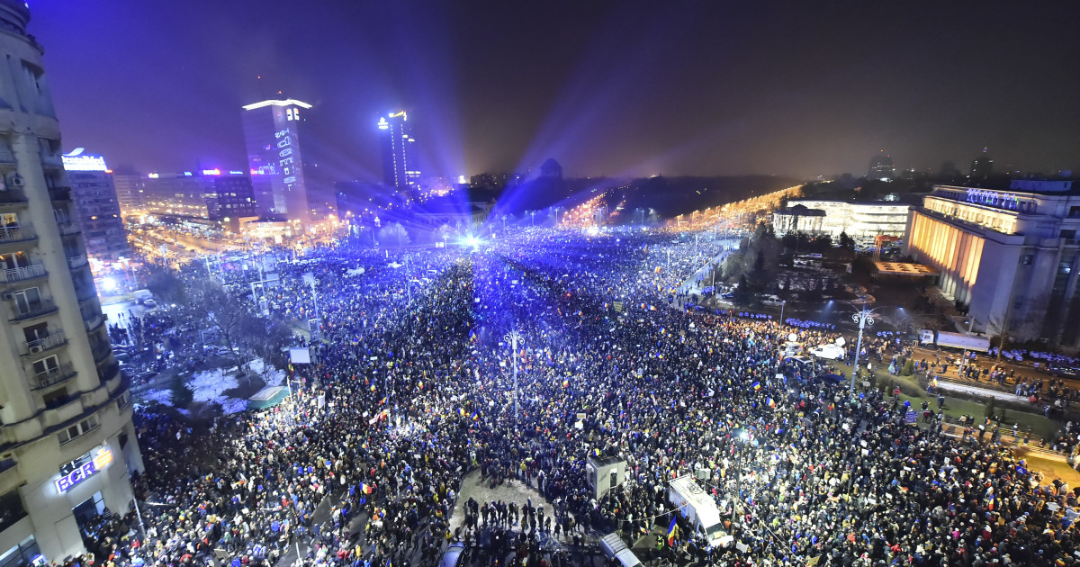 Politicienii, patronii și alungarea cu orice preț a românilor