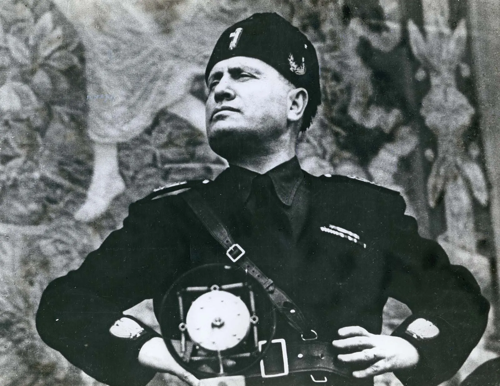 Mussolini și psihologia mulțimilor