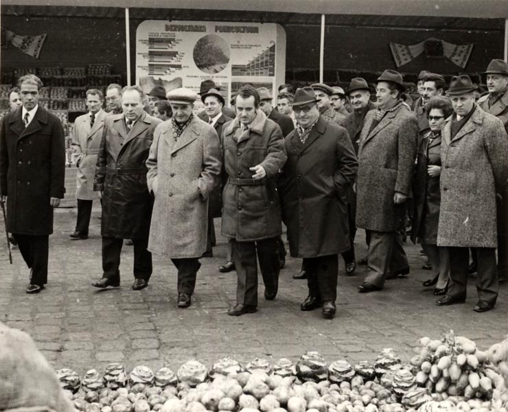 Nicolae Ceaușescu și aberațiile unui conducător ce nu avea vreo legătură cu fericirea poporului român