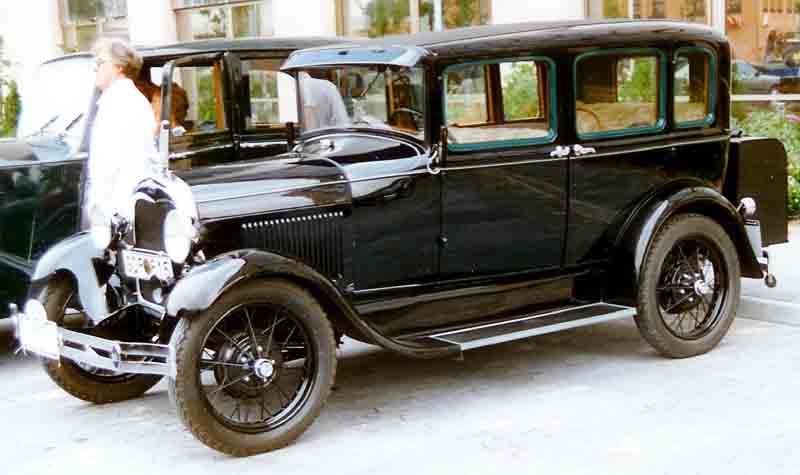 Marea Criză Economică și supraproducția de automobile de calitate superioară